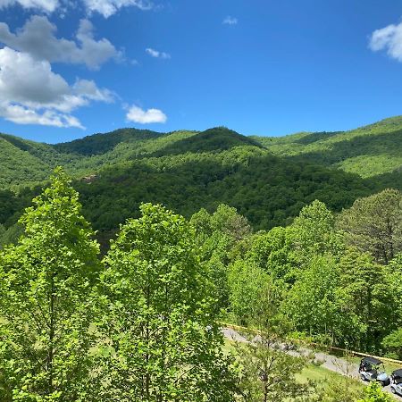 Condo With Stunning Mountain And 6Th Green Views Near Harrahs Cherokee Bryson City Whittier Exterior foto